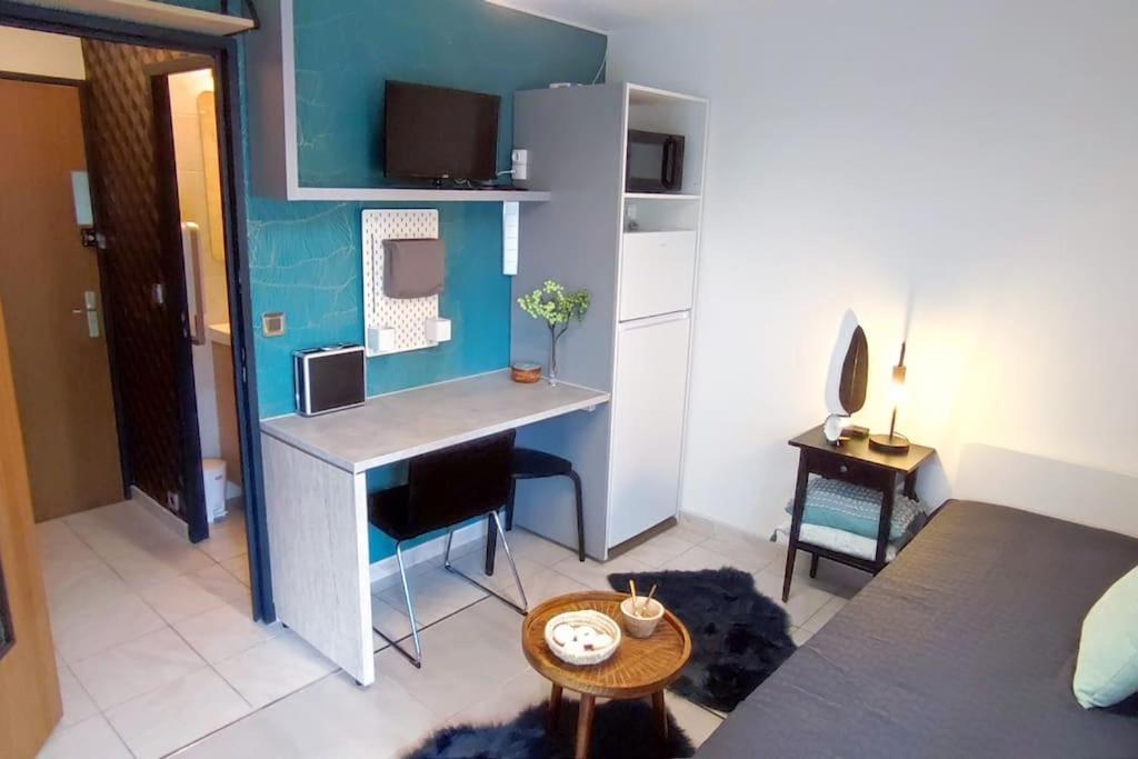 Michelet Studio Climatise Avec Balcon Et Parking Ferme Montpellier Ngoại thất bức ảnh